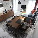La Luxury Kreousa