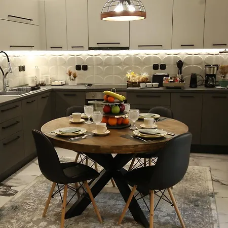 La Luxury Kreousa لاريسا