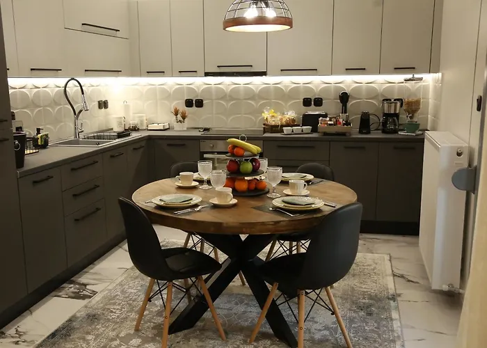 La Luxury Kreousa Yenişehir