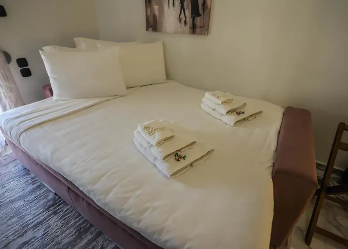 La Luxury Kreousa Yenişehir